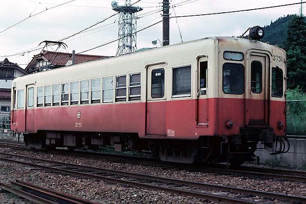 Hokuriku Tetsudo (Ishikawa Line) Moha 3751