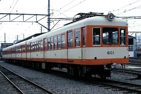 Iyo Tetsudo Moha 601