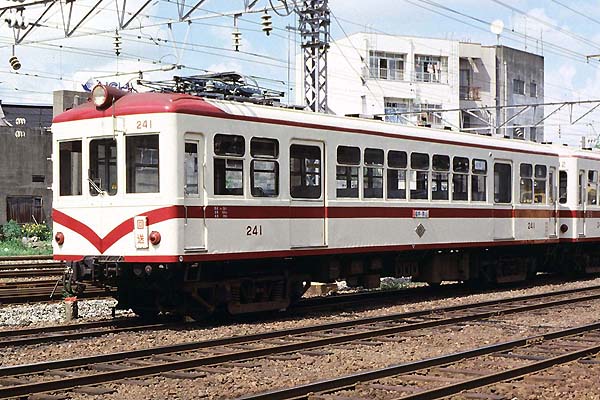 Kefuku Denki Tetsudo (Fukui Branch) Moha 241