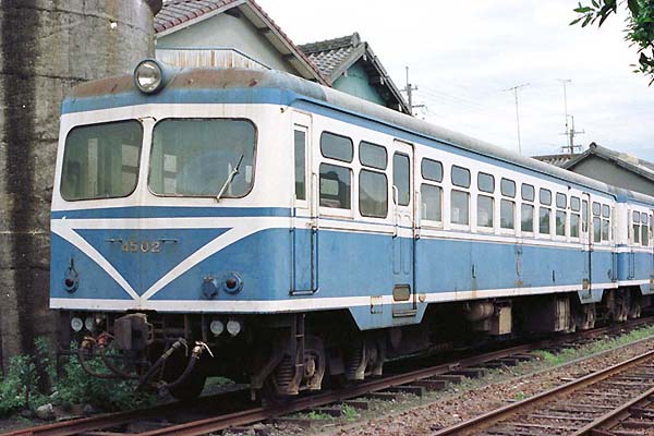 Shimabara Tetsudo Kiha 4502