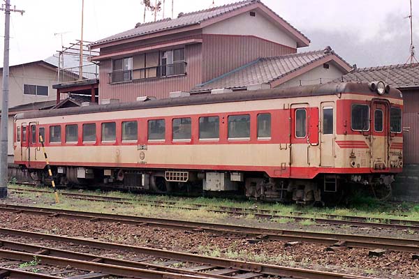 Shimabara Tetsudo Kiha 5502