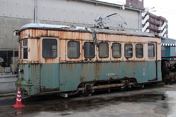 Toyama Chiho Tetsudo (Tram) De 3534