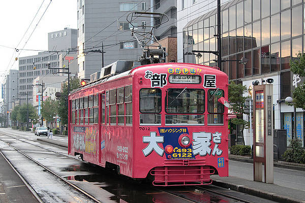 Toyama Chiho Tetsudo (Tram) De 7012