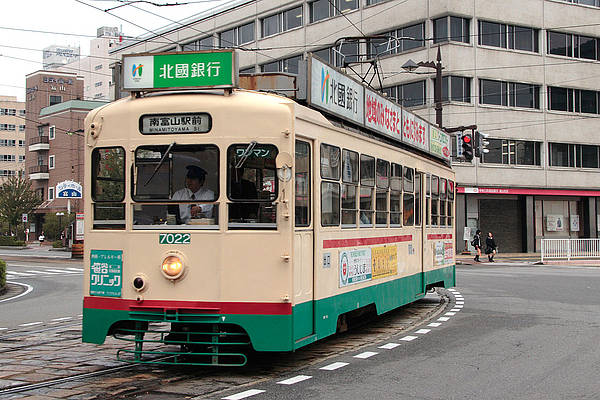 Toyama Chiho Tetsudo (Tram) De 7022