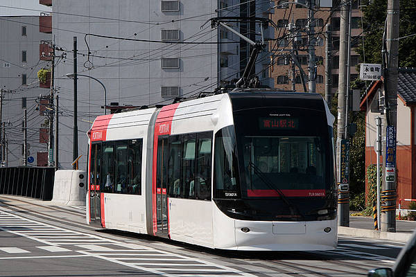 Toyama Light Rail TLR0601