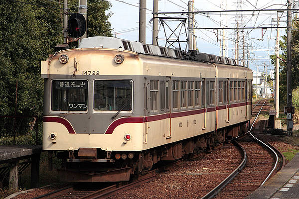 Toyama Chiho Tetsudo (Railway) Moha 14722