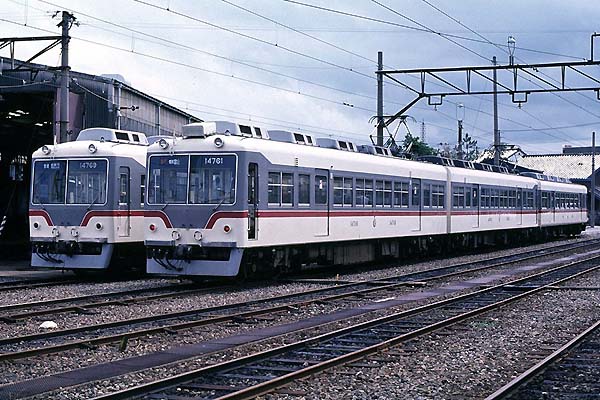 Toyama Chiho Tetsudo Moha 14761