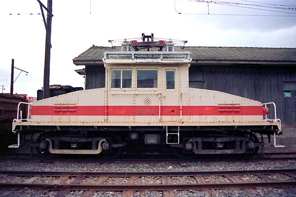 Toyohashi Tetsudo (Atsumi Line) Deki 211